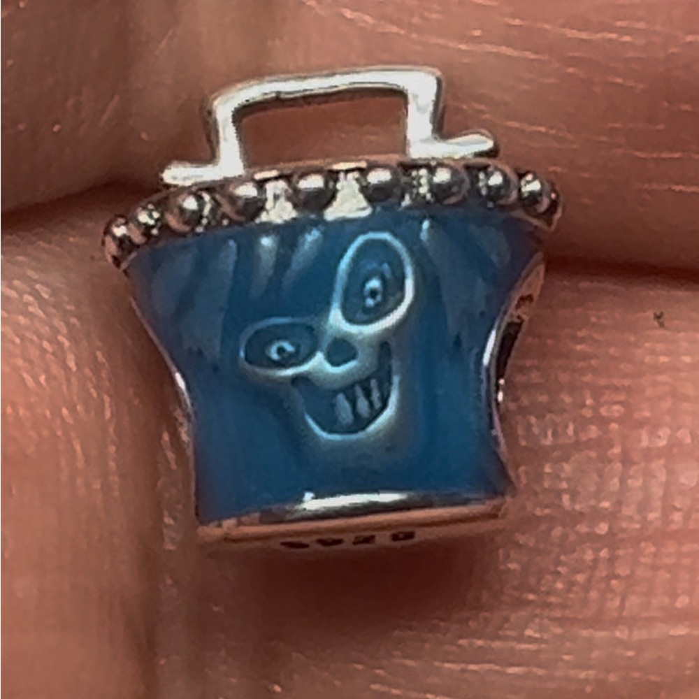 ✨BOO! ✨ Disney Haunted Mansion Hatbox Ghost Charm | S925 Sterling Silver